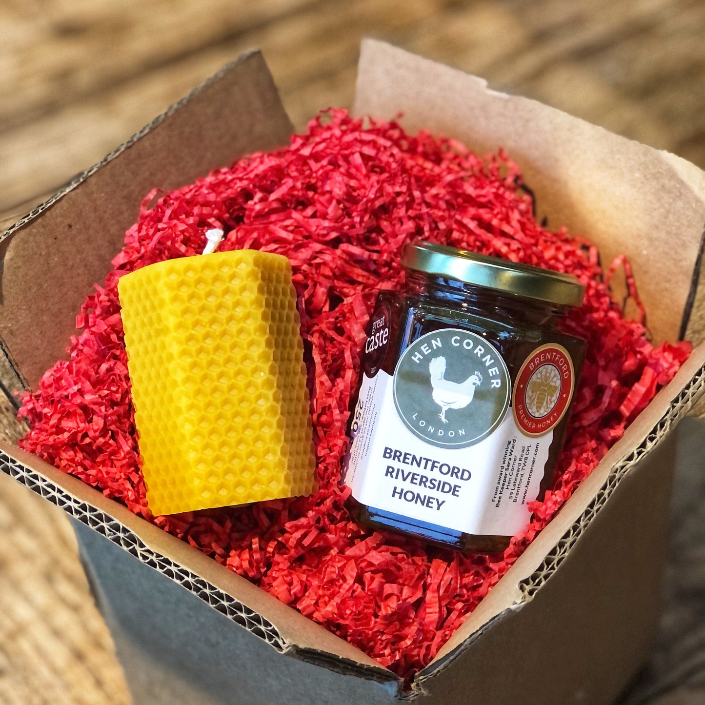 Brentford Bee Gift Set